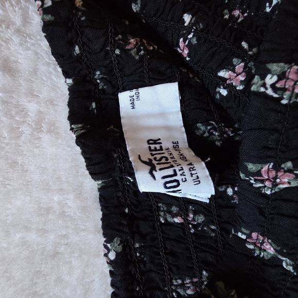 Hollister Black Floral A-Line Skirt - Picture 3 of 3